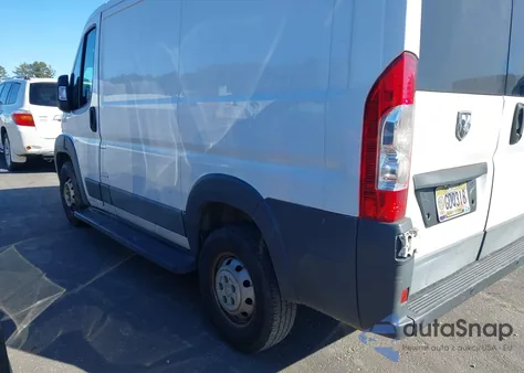 2016 Ram Promaster 1500 Low Roof z USA, uszkodzony, nr VIN 3C6TRVNG0GE136837